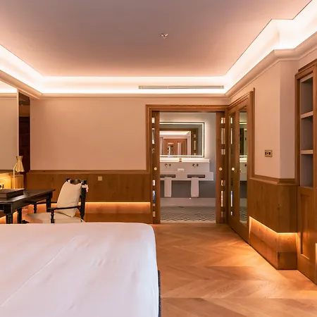 Готель Palacio Solecio, A Small Luxury Of The World