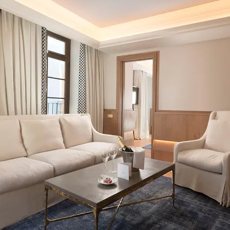 Готель Palacio Solecio, A Small Luxury Of The World
