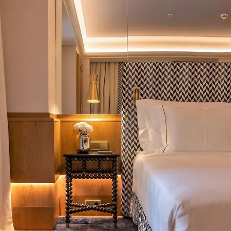 Palacio Solecio, A Small Luxury Of The World