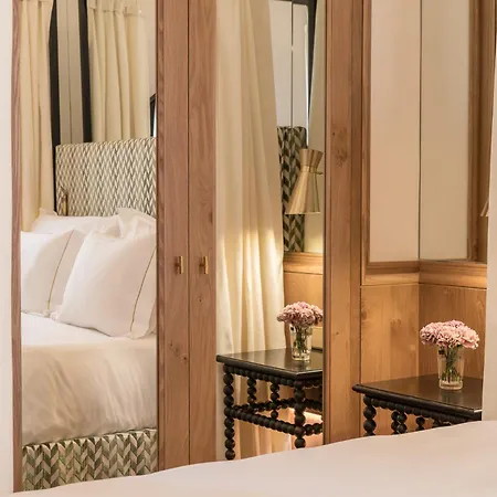 Palacio Solecio, A Small Luxury Of The World