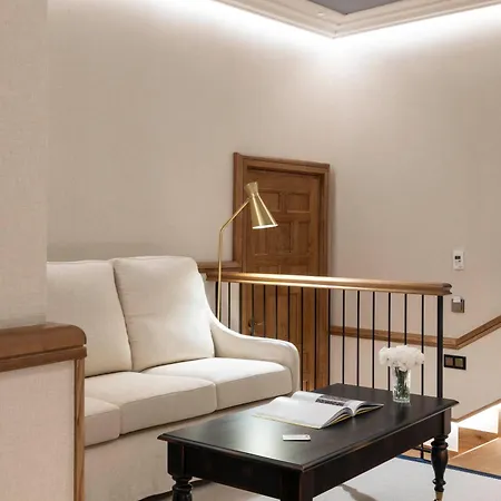 Szálloda Palacio Solecio, A Small Luxury Of The World Málaga