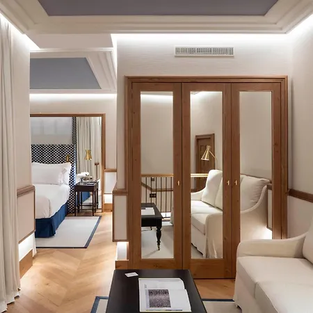 Szálloda Palacio Solecio, A Small Luxury Of The World